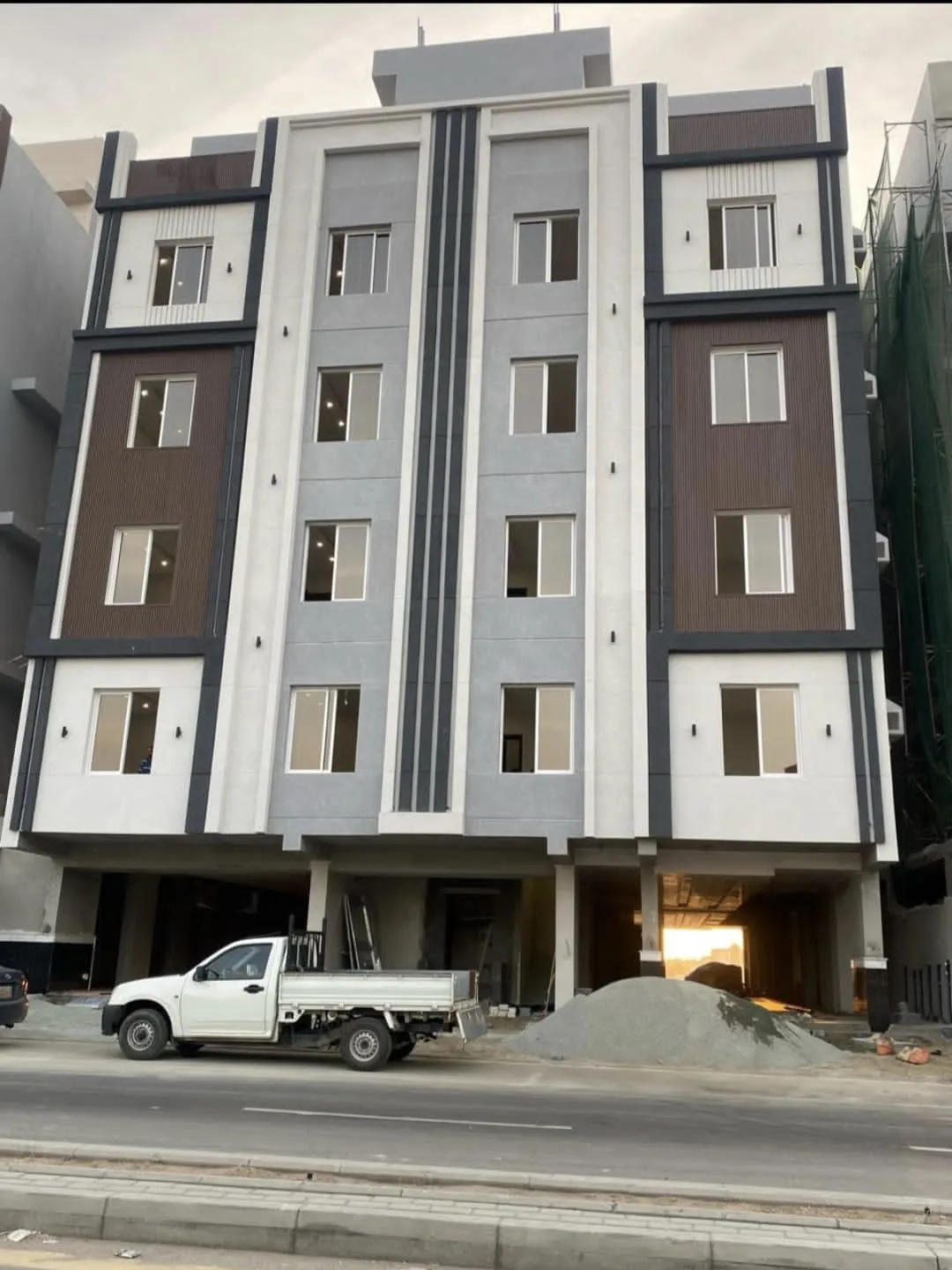 مقاول معماري ممتاز لترميم وتشطيب منازل وشقق جدة تسليم مفتاح 