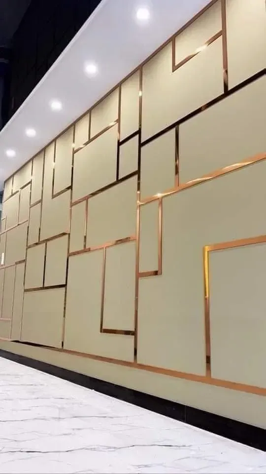 معلم موثوق لتركيب ورق جدران في جدة بجودة وكفاءة عالية