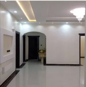 دهانات جدة: عالم من الألوان والأناقة