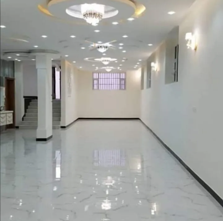 دهانات جدة: عالم من الألوان والأناقة