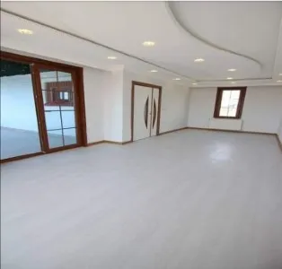 دهانات جدة: عالم من الألوان والأناقة