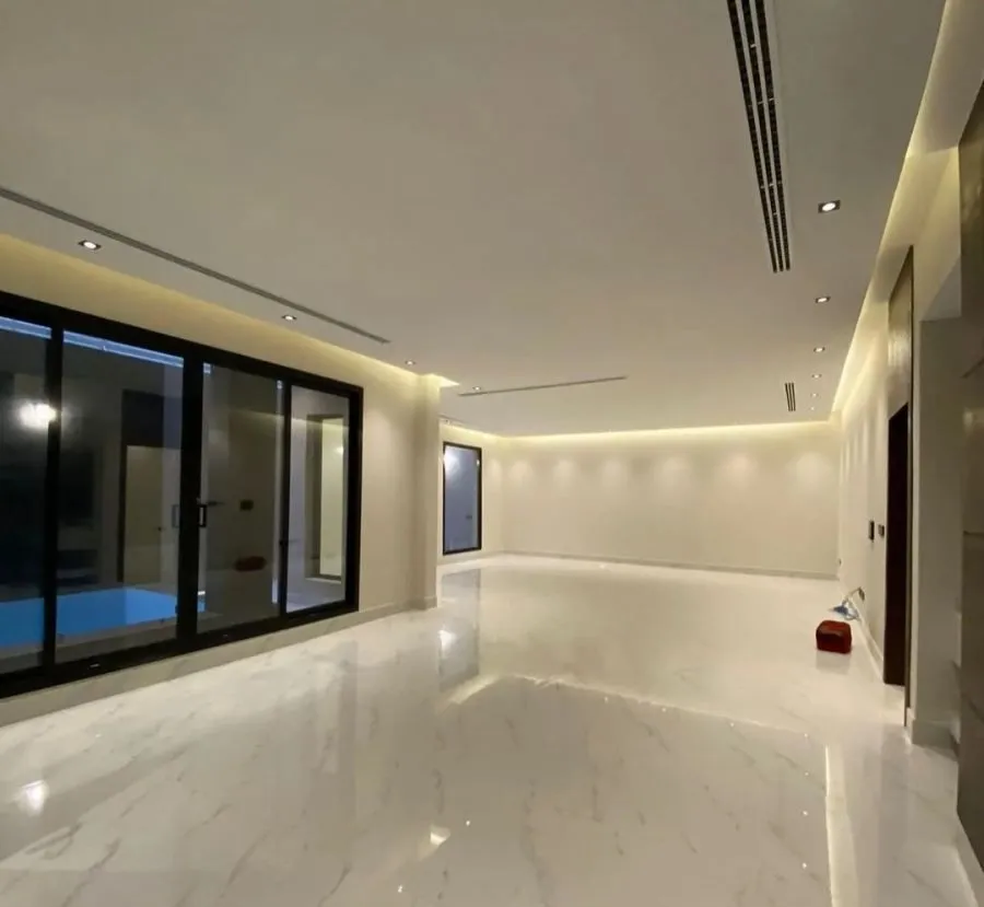 دهانات جدة: عالم من الألوان والأناقة