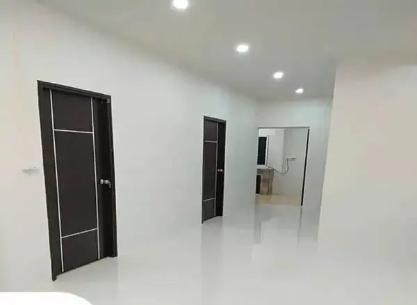 دهانات جدة: عالم من الألوان والأناقة