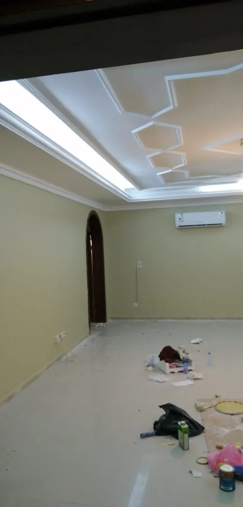 دهانات جدة: عالم من الألوان والأناقة