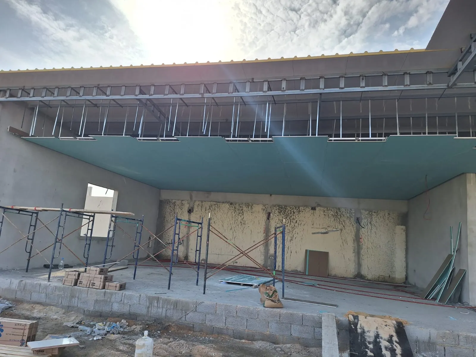 معلم تشطيبات وترميمات ملاحق خارجية عصرية في جدة