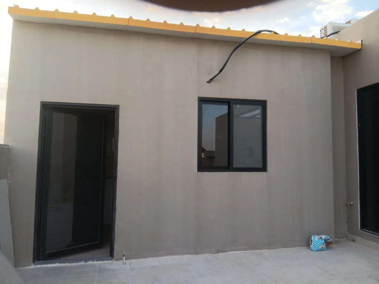 معلم تشطيبات وترميمات ملاحق خارجية عصرية في جدة