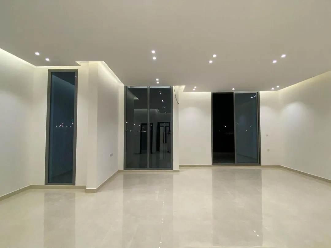 معلم دهانات حديثة معلم ديكورات في جدة