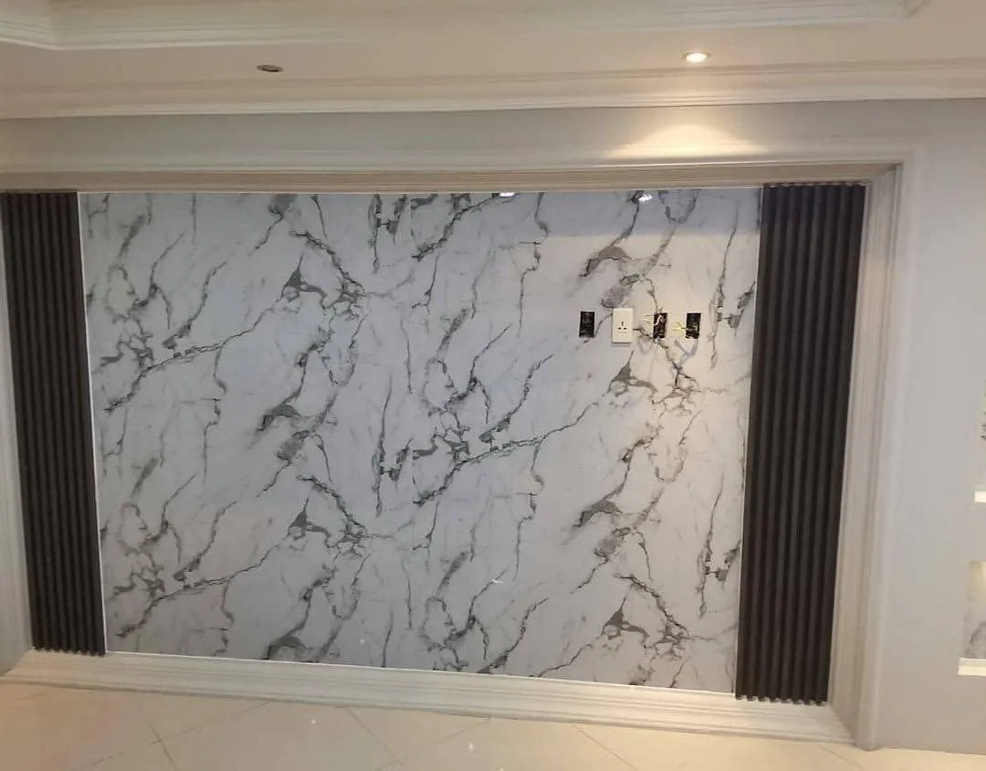 معلم ممتاز ومحترف لديكورات بديل الرخام في جدة 