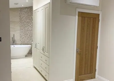 معلم دهانات داخلية دهانات معلم بويه محترف بالدهانات 