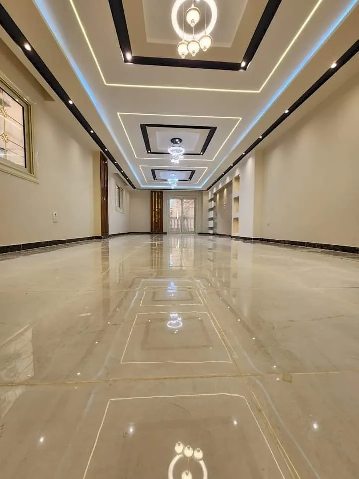 مبلط بجدة: تركيب بلاط وسيراميك بجدة