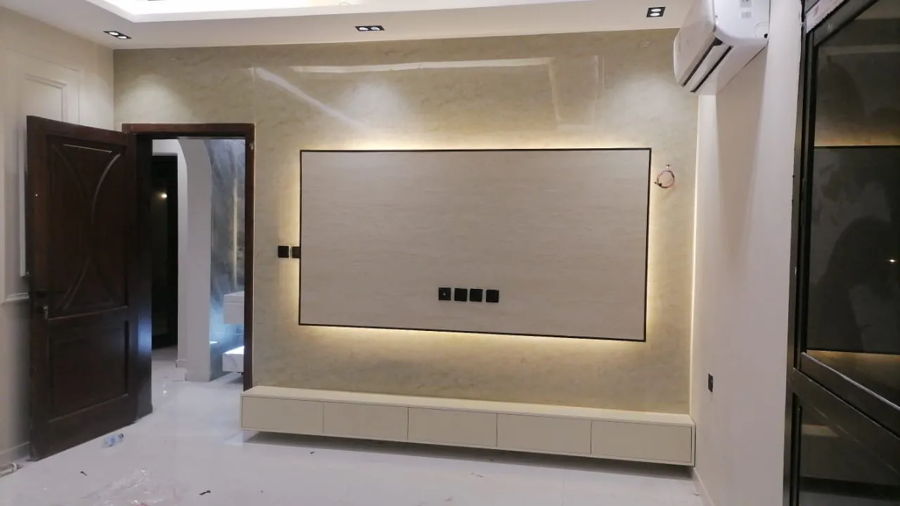 معلم دهانات وديكور 