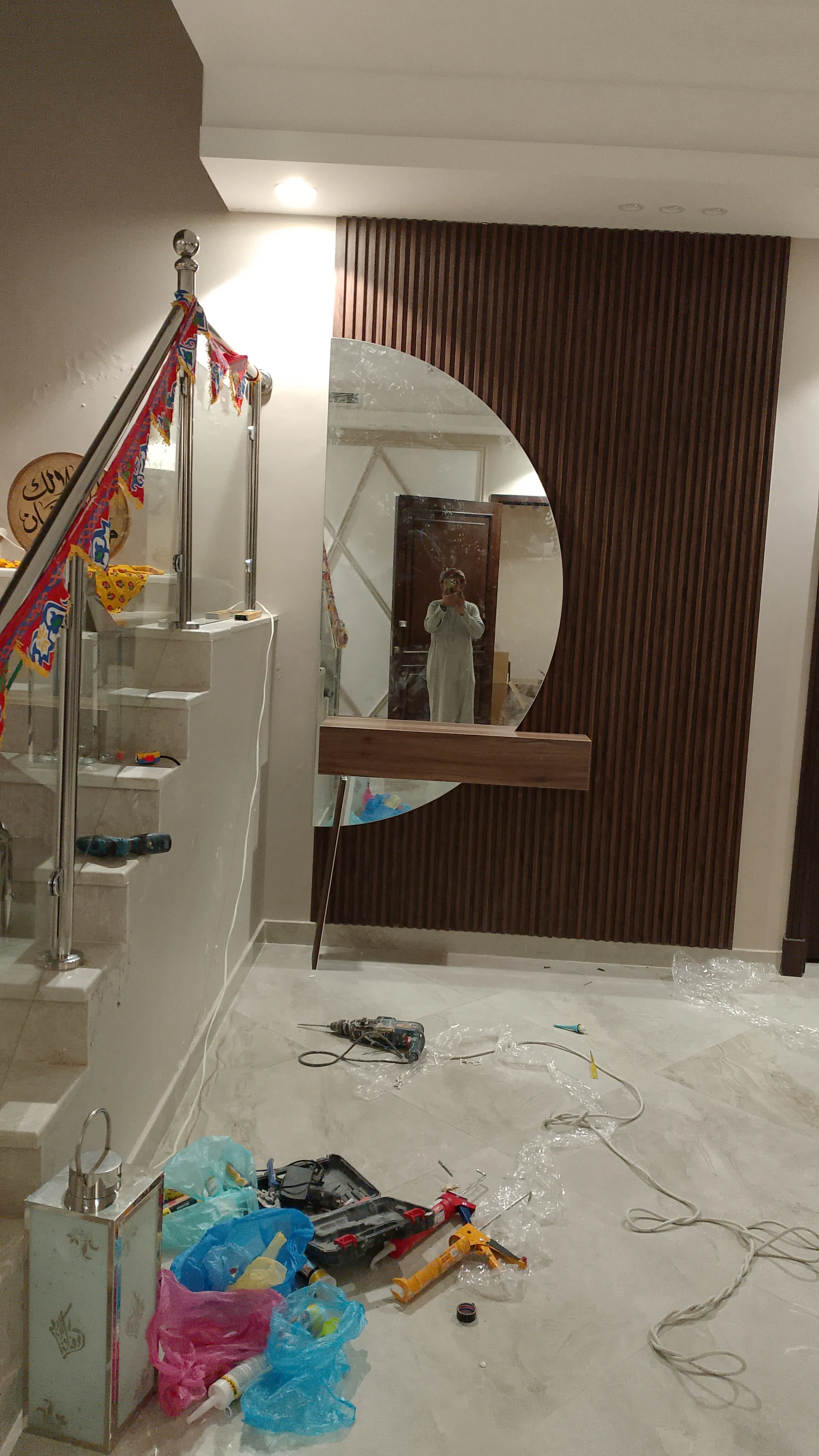 معلم دهانات وديكور 