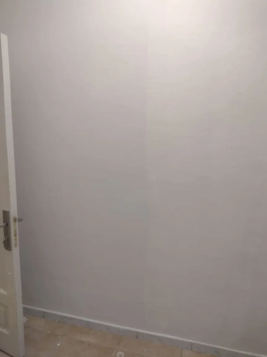 معلم بويا في جده 